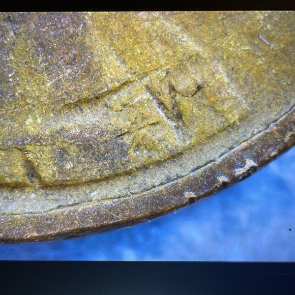 Up for consideration
1x 1917 DDO Lincoln Wheat Cent FS-101 F+ Cond. w/ obv clash - Picture 5 of 10